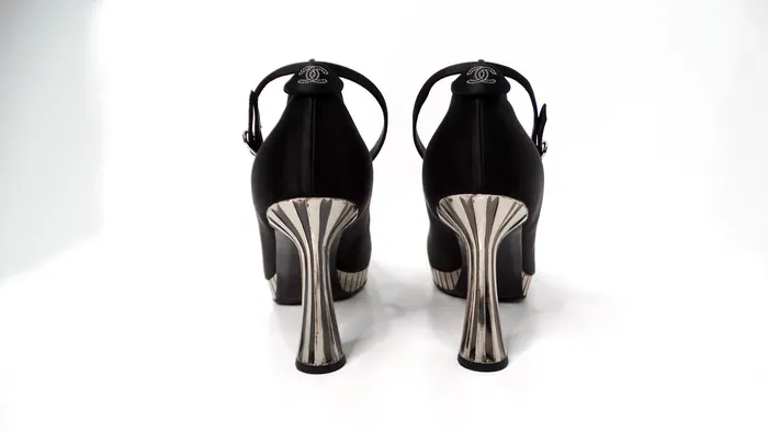 Rings Vintage by Misty Chanel Black Satin Pumps With SilverTone Heels